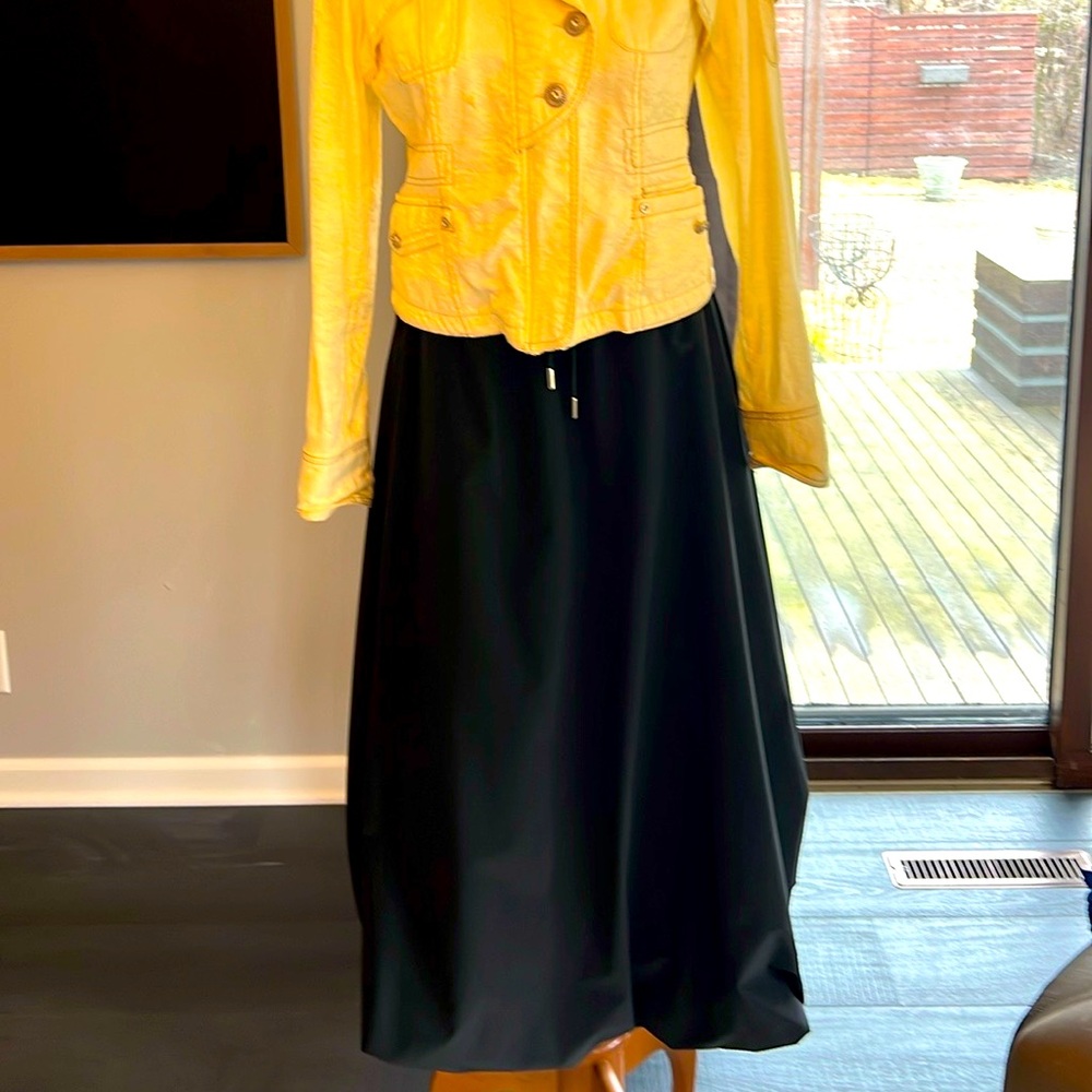 Black bubble hem Women's Skirt